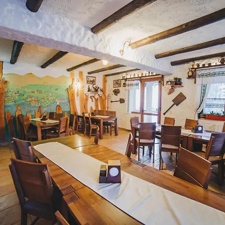 מלון U ?imbora *